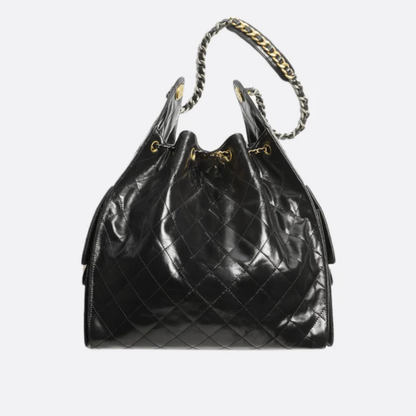 Mittelgroße Tasche