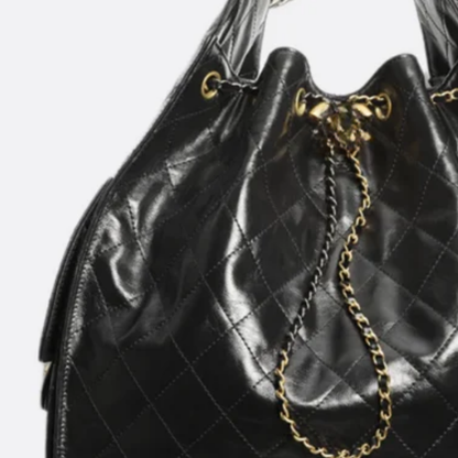 Mittelgroße Tasche